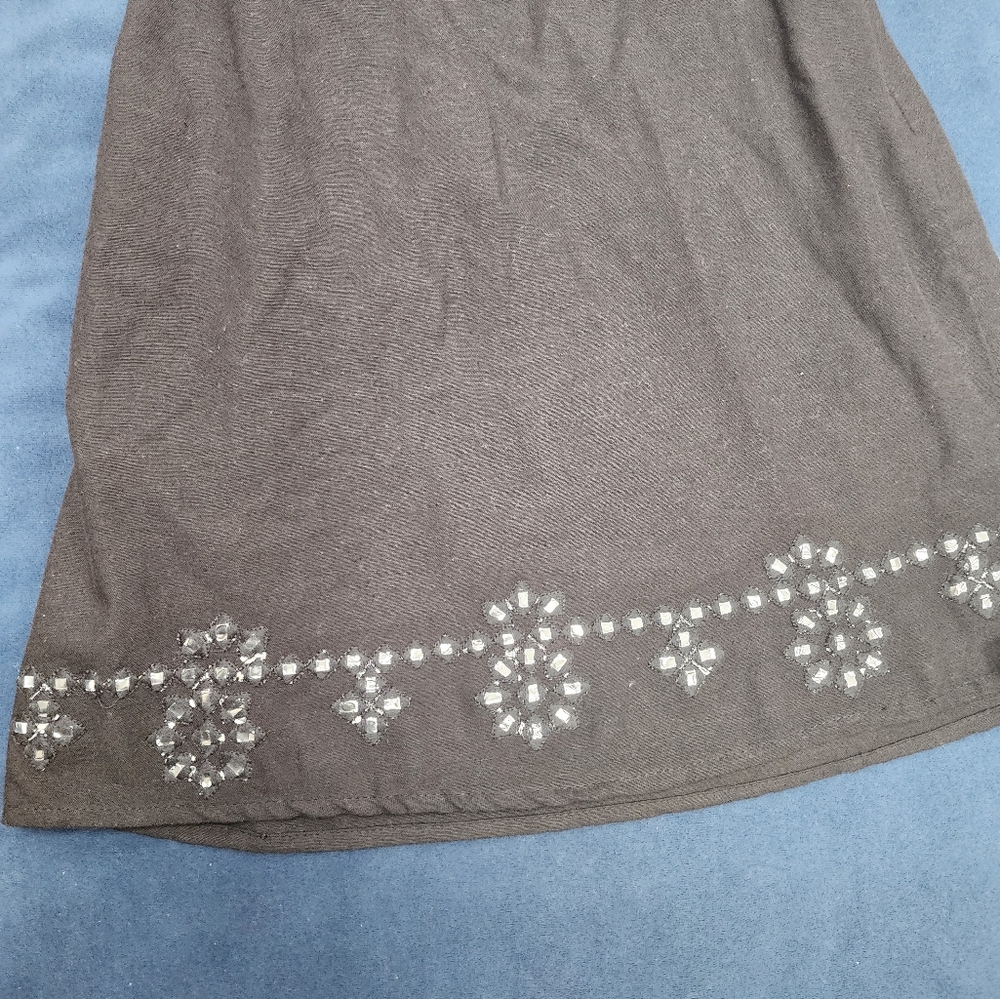 Elegant Black Skirt with Embellishments - Picture 8 of 8